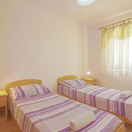 Nice Home In Pavicini With Outdoor Swimming Pool