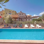 4 Bedroom Amazing In *